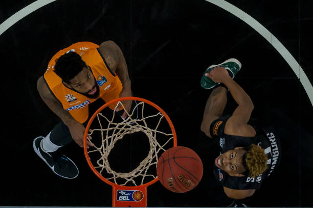 现了出色的 现了出色的