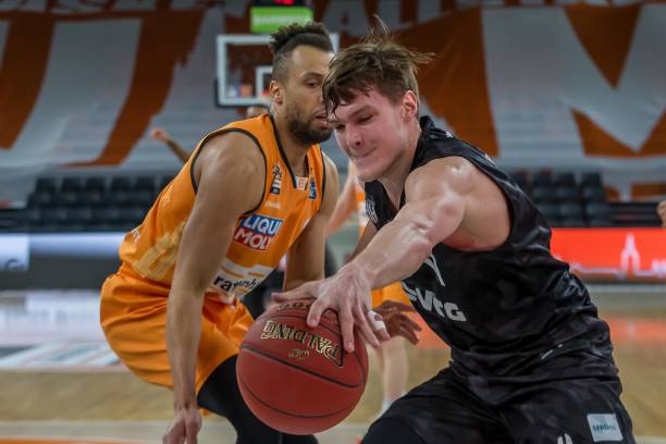 较量往往决 较量往往决