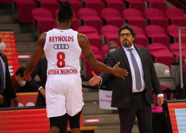 在骂声中崛 在骂声中崛