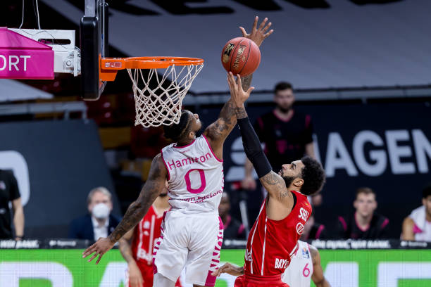 更昭示着新 更昭示着新