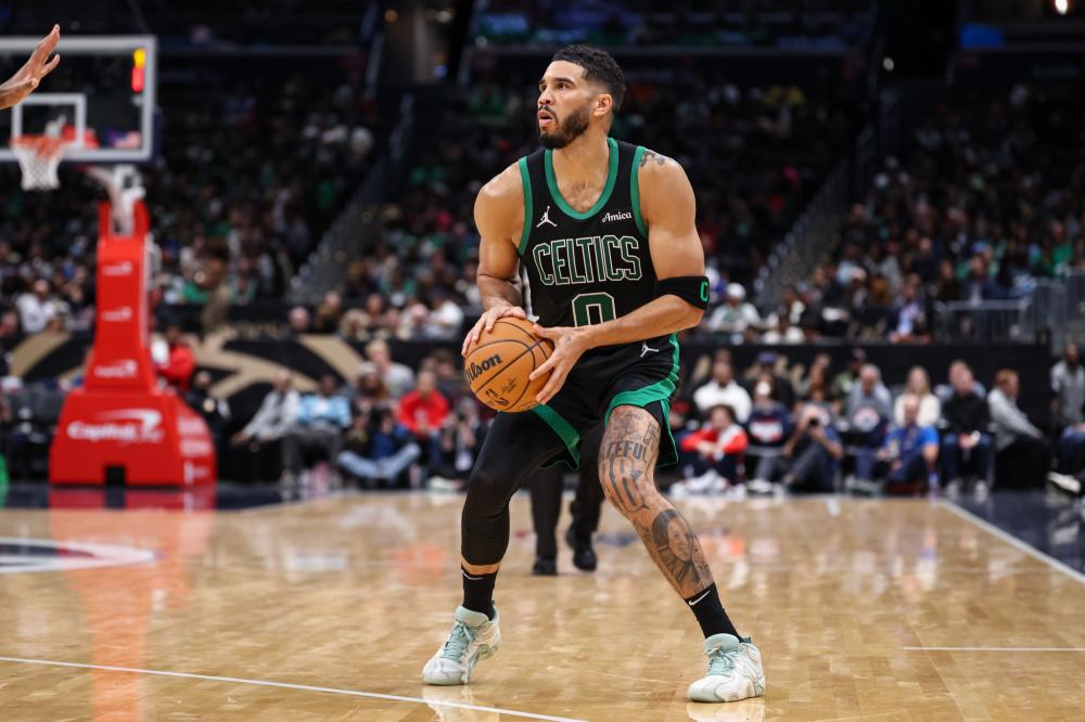 步崭露头角 步崭露头角