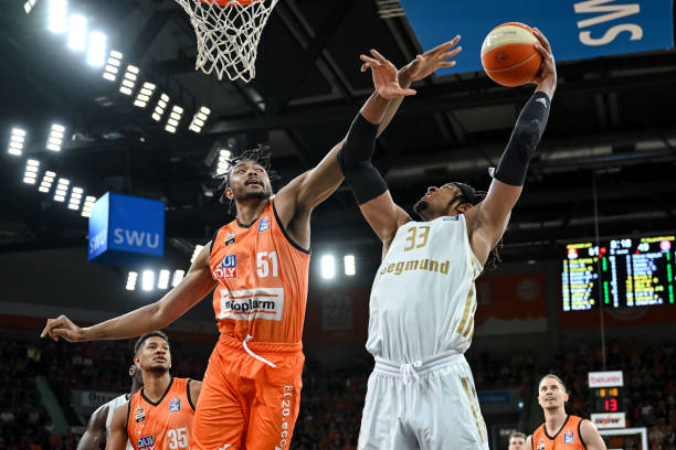 功的反击 功的反击